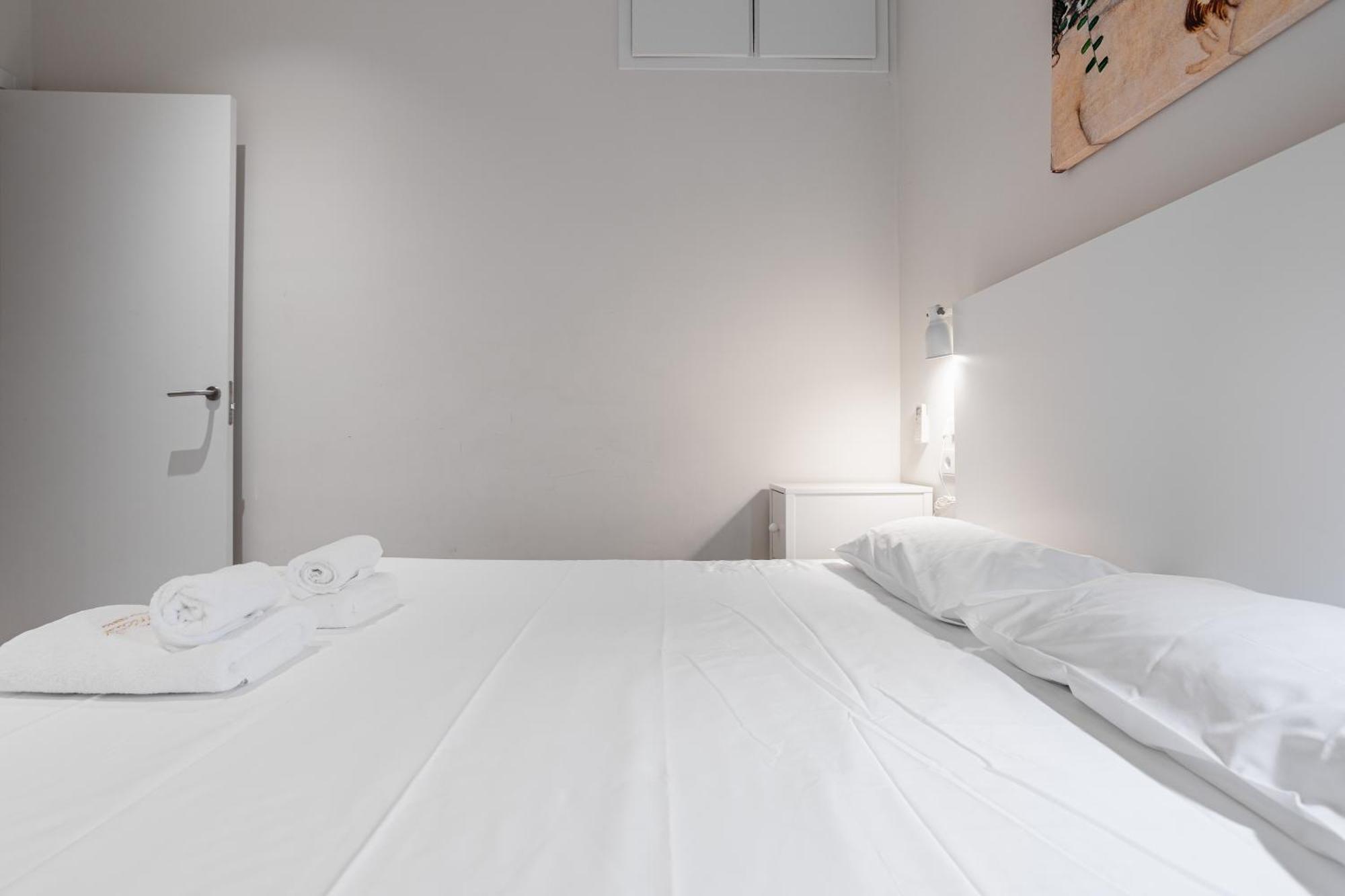 Apt 8 Geranio Girona Eksteriør billede
