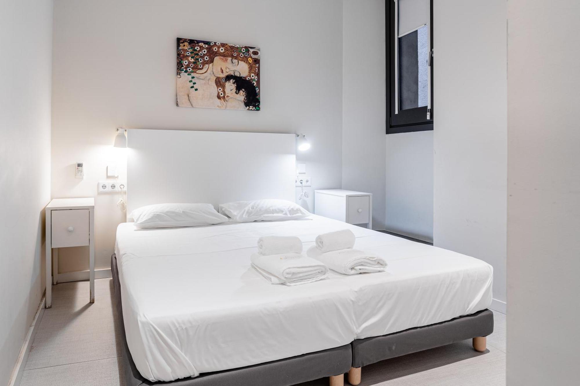 Apt 8 Geranio Girona Eksteriør billede